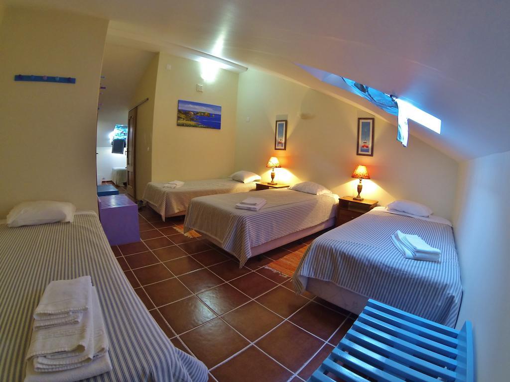 Supertubos Beach Hostel Atouguia Da Baleia Cameră foto